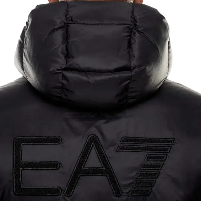 EMPORIO ARMANI EA7