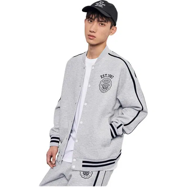 特步 时尚 学院风 针织 情侣 外套棒球服 男女同款