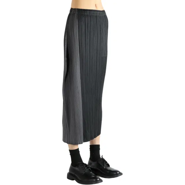 PLEATS PLEASE ISSEY MIYAKE FW25