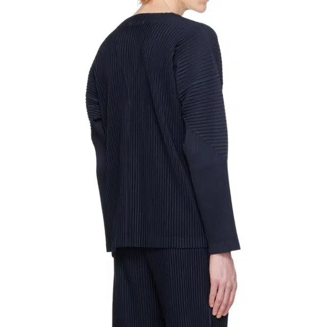 ISSEY MIYAKE V
