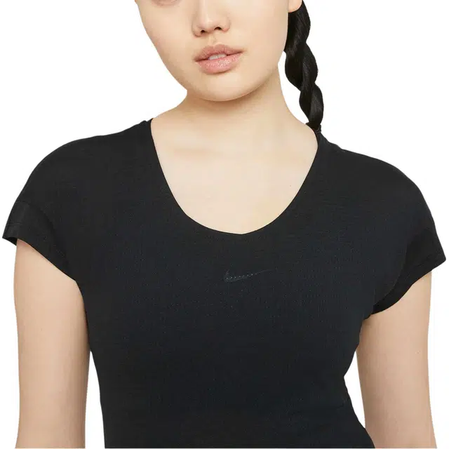 Nike Breathe T