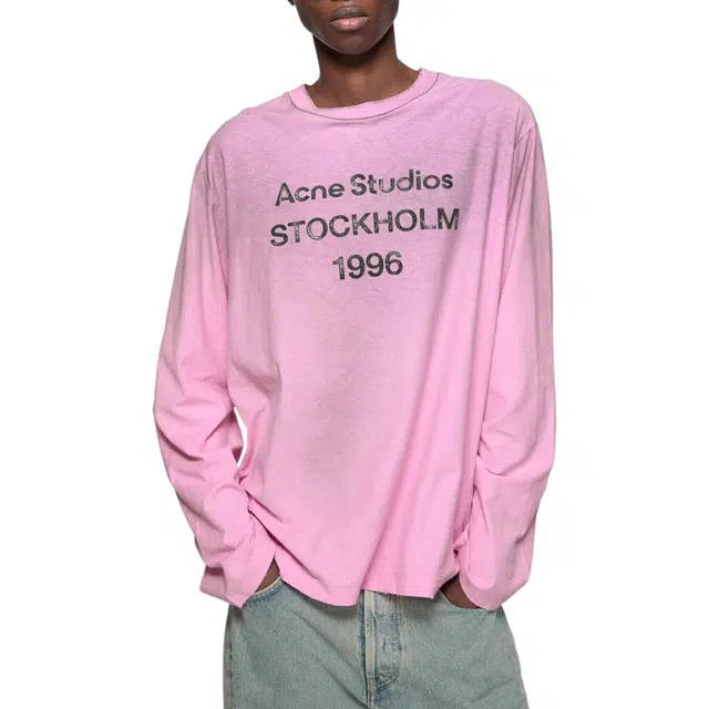 Acne Studios T