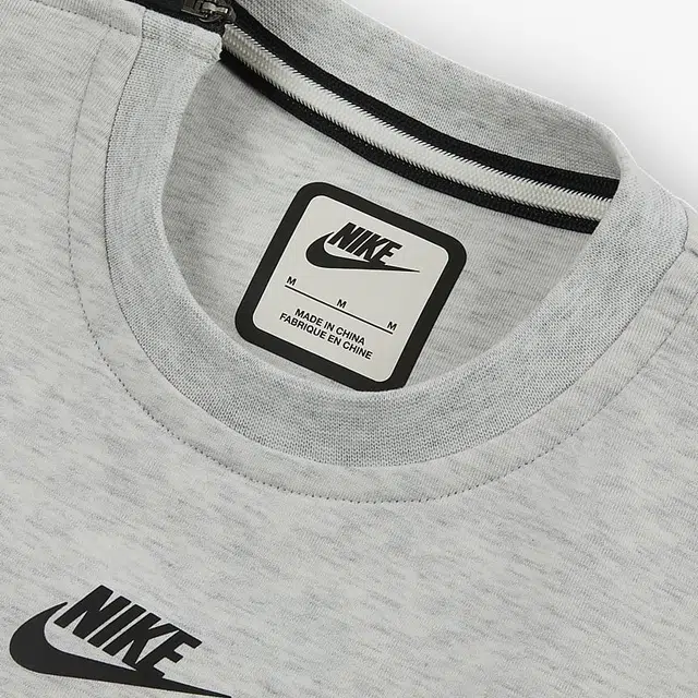 Nike Sportswear Tech Fleece logo T