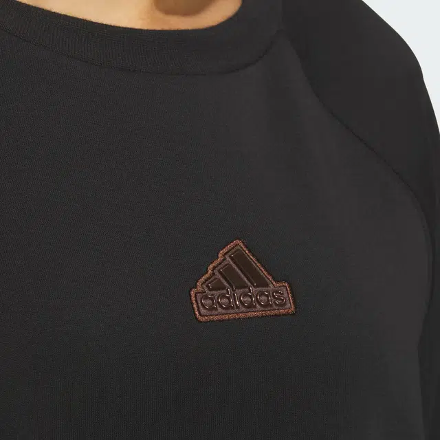 adidas TECH CREWNECK SWEATSHIRT