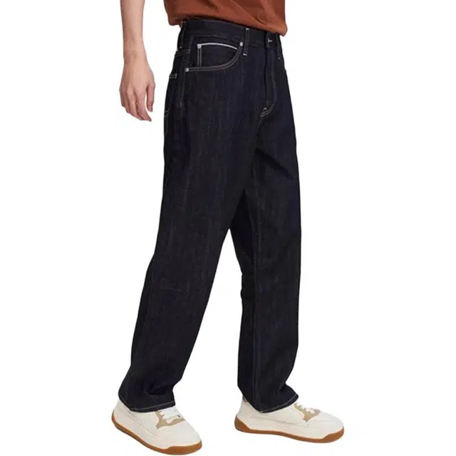 Lee