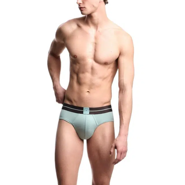EMPORIO ARMANI SS25 1