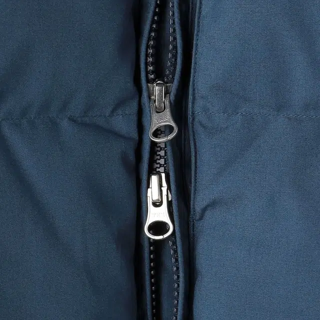 THE NORTH FACE FW24 PURPLE LABEL Field Logo
