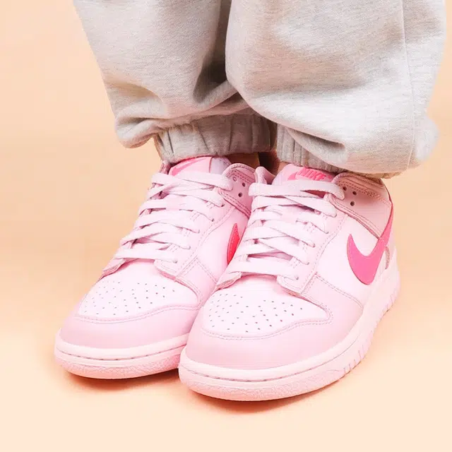 Nike Dunk Low Triple Pink GS