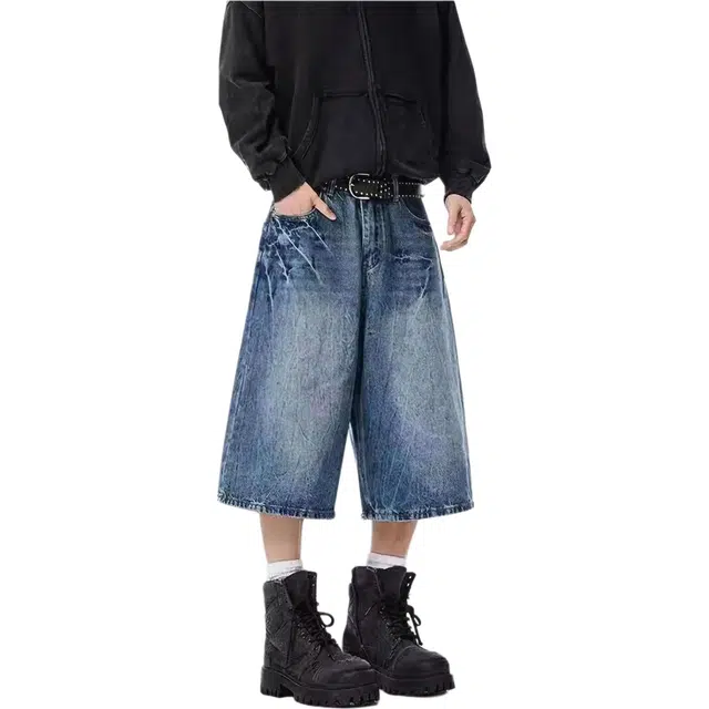 M JEANS STUDIOS 7
