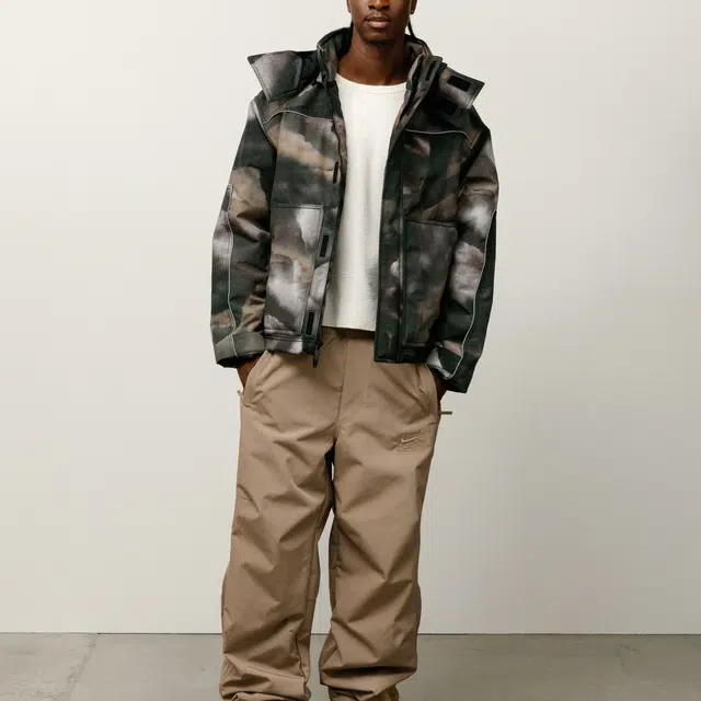 Stussy x Nike FW25 PRIMALOFT UTILITY JACKET logo