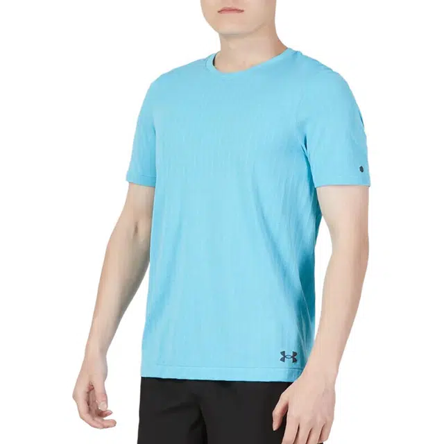 Under Armour T