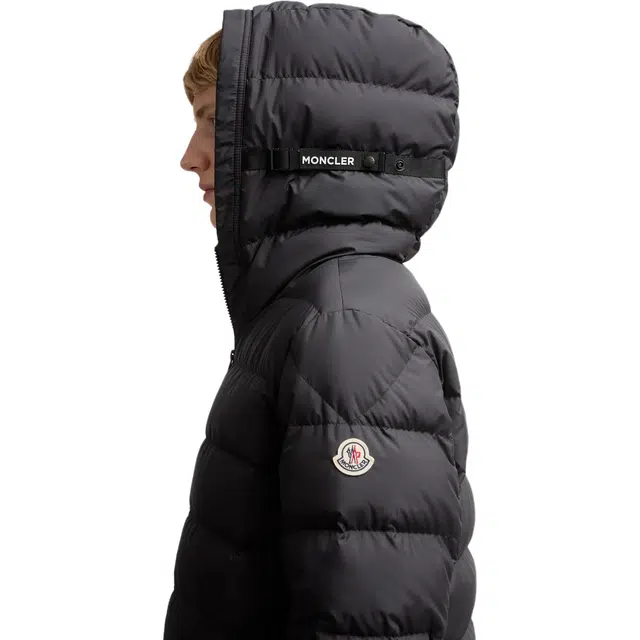 Moncler FW25 Laveraet