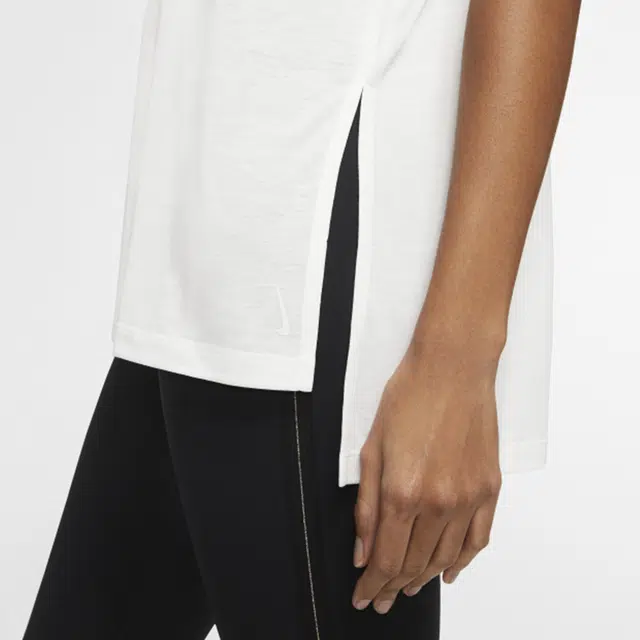 Nike YOGA T