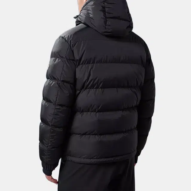Moncler FW22 Logo