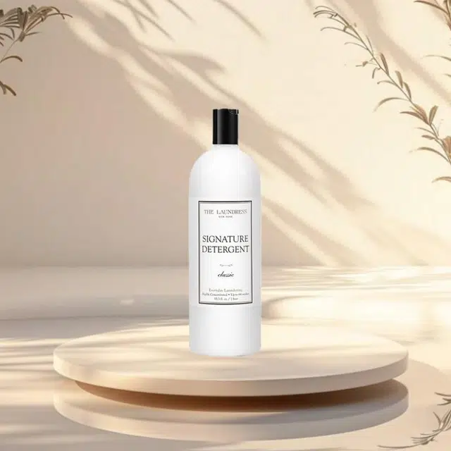 THE LAUNDRESS
