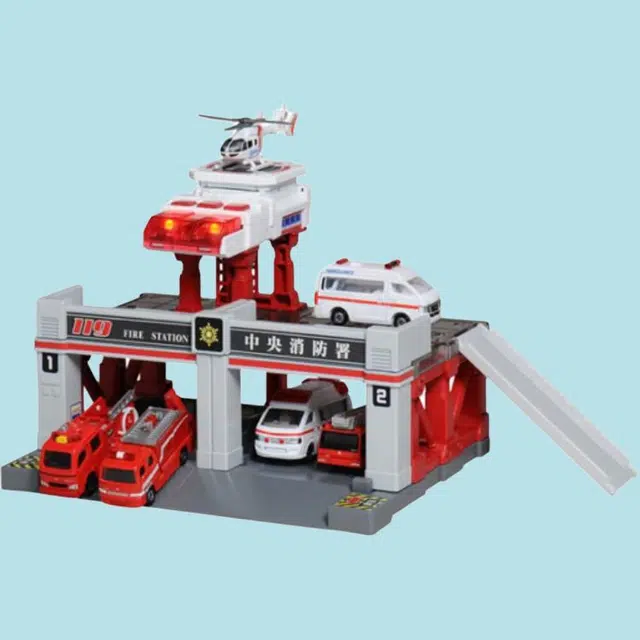TAKARA TOMY