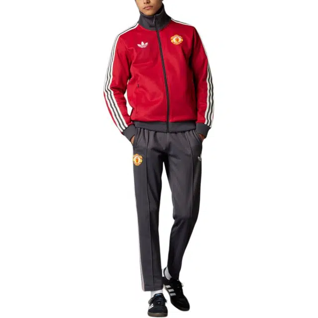 adidas Originals Tracktop Manchester United Victory Red