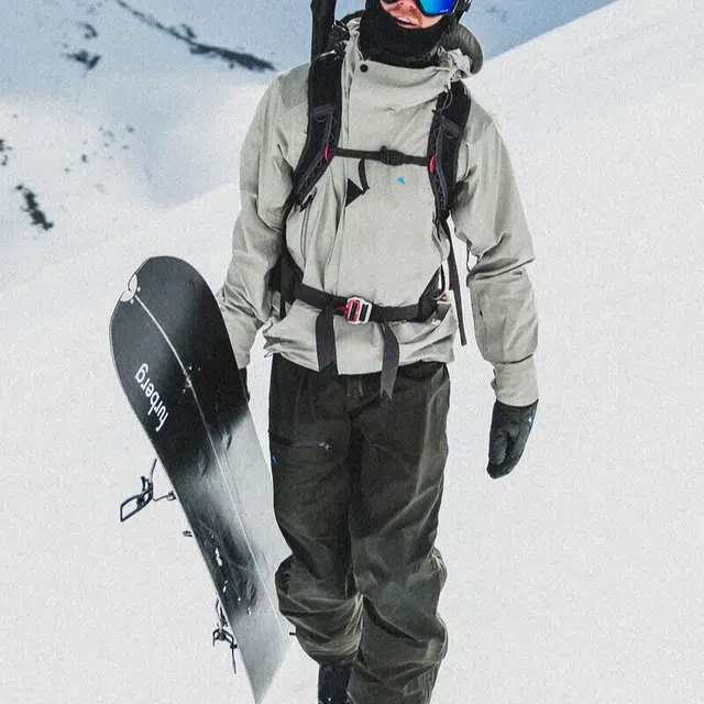 KLATTERMUSEN Svalinn