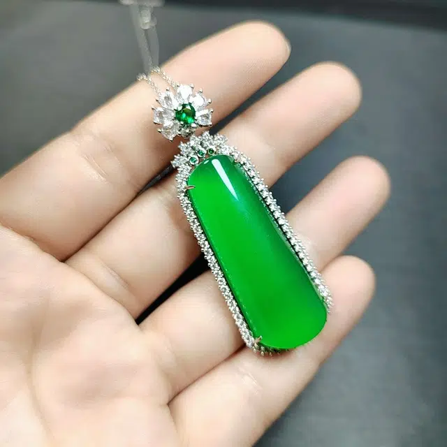 赐帛 新中式轻奢潮流高级感精致简约时尚气质小众设计本命年招财转运＃好运 平安无事牌 玉髓 项链 男女同款情侣款