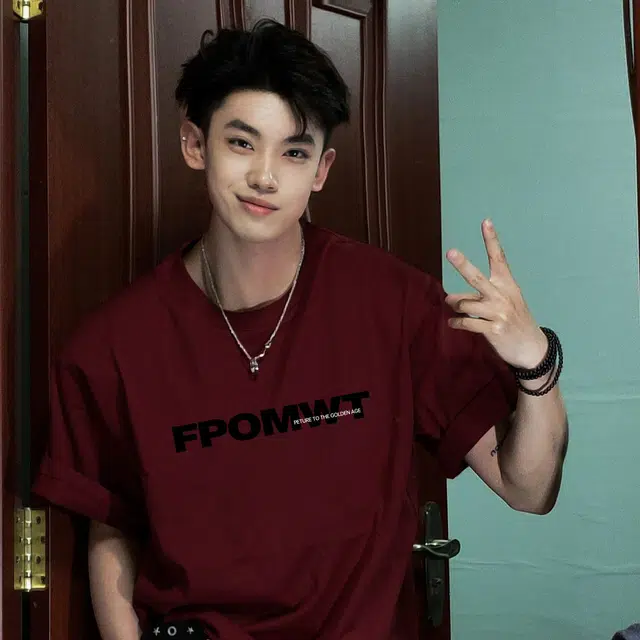 HIPHOPPUNKS T