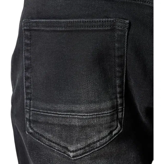 Lee Cooper