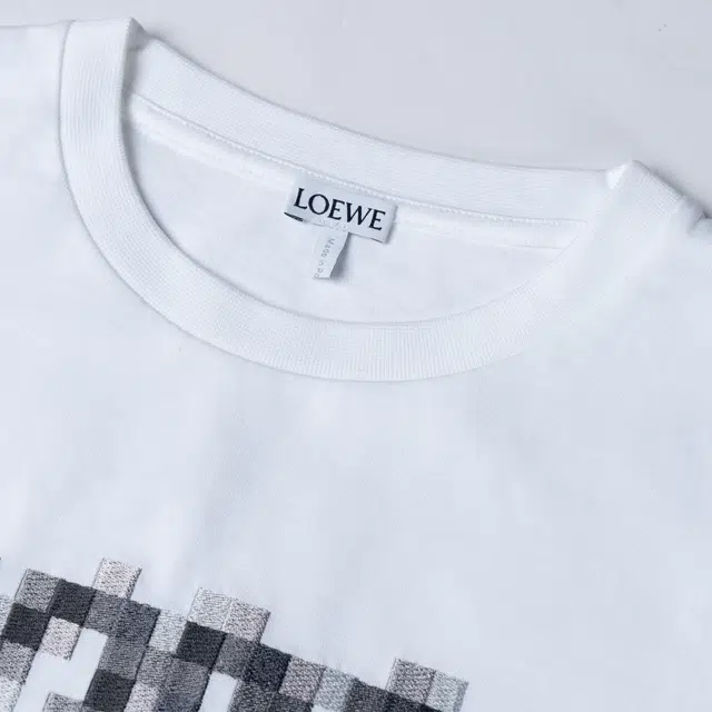 LOEWE SS23 Pixel Anagram-embroidered LogoT