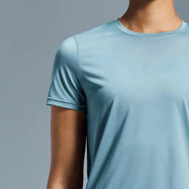 On Core-T logo T