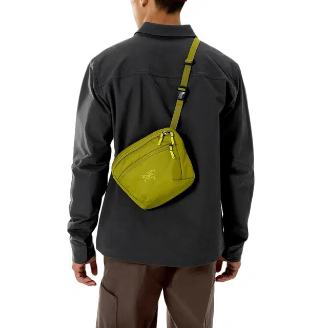 Arcteryx Mantis 2 Logo