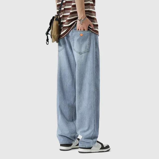 Lee Cooper