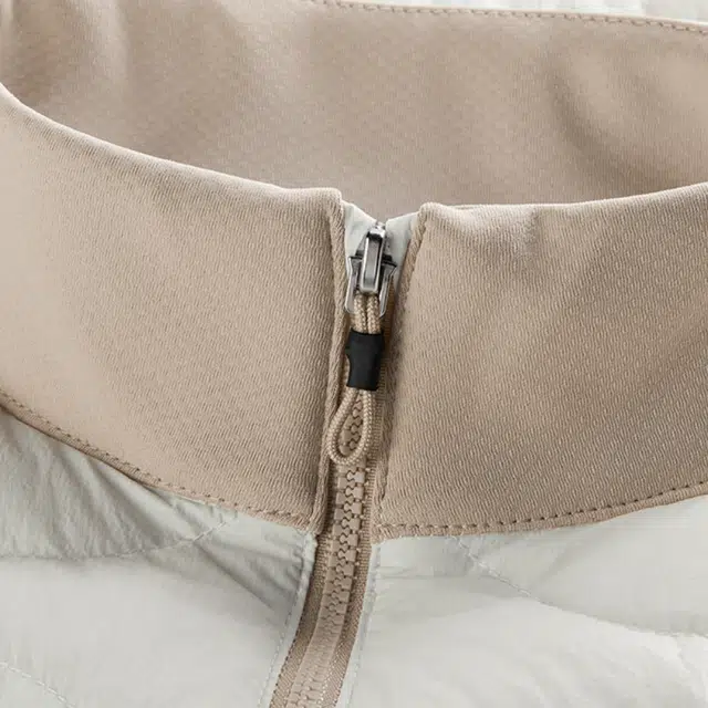 安踏儿童 拼色拉链立领舒适透气百搭休闲运动羽绒服 象牙白 青少年