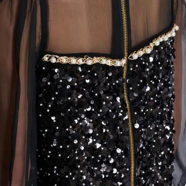 BALMAIN SS25