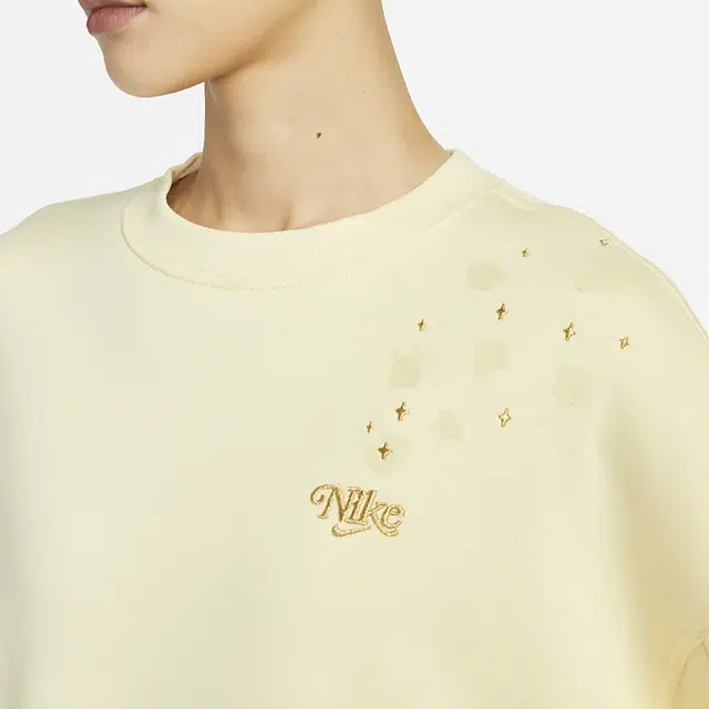 Nike Logo Crewneck Sweatshirt