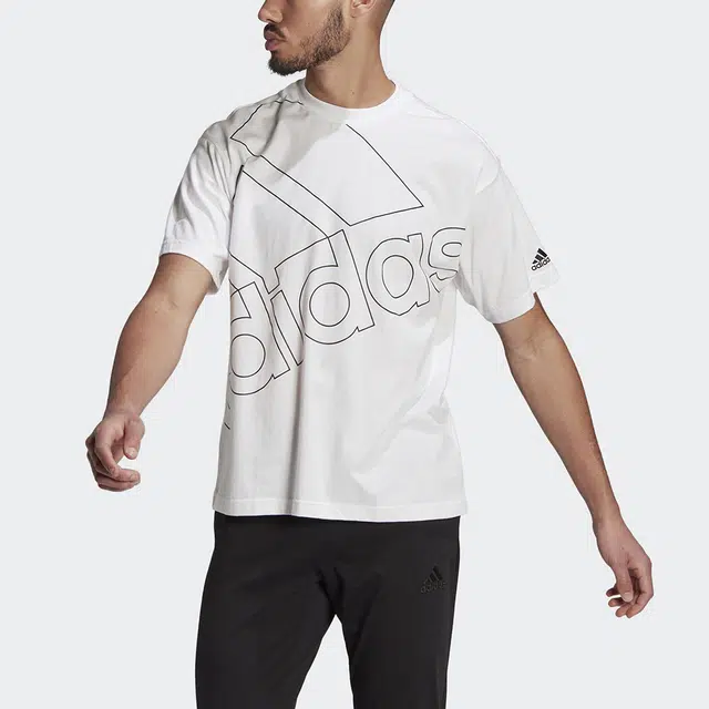 adidas Originals U Favs Q1 T-Shirt