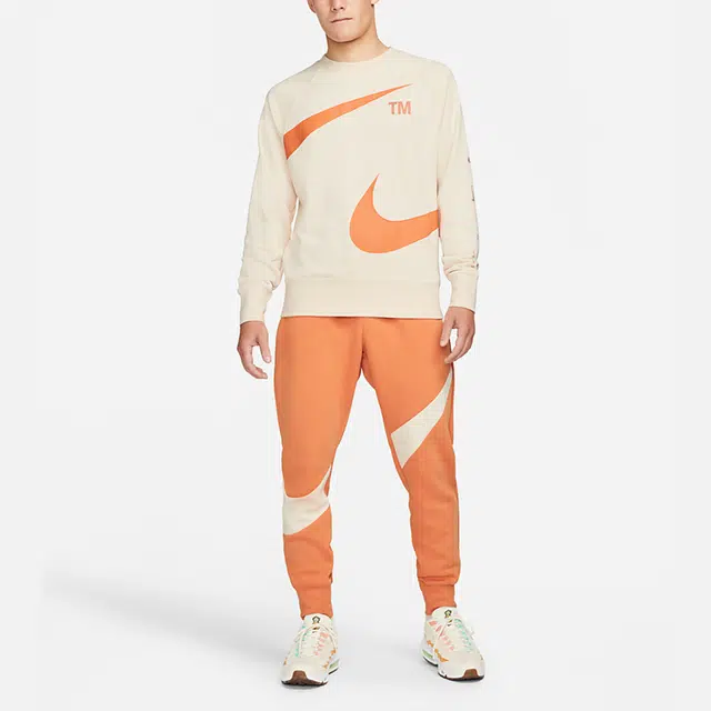 Nike Swoosh Ft Crew Logo