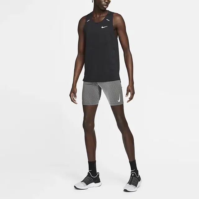 Nike Rise 365 Logo