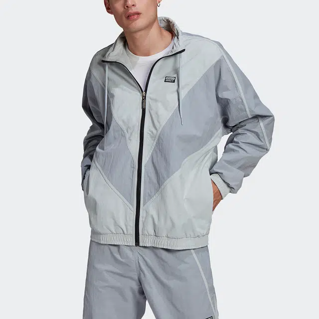 adidas originals V-line Woven Tt