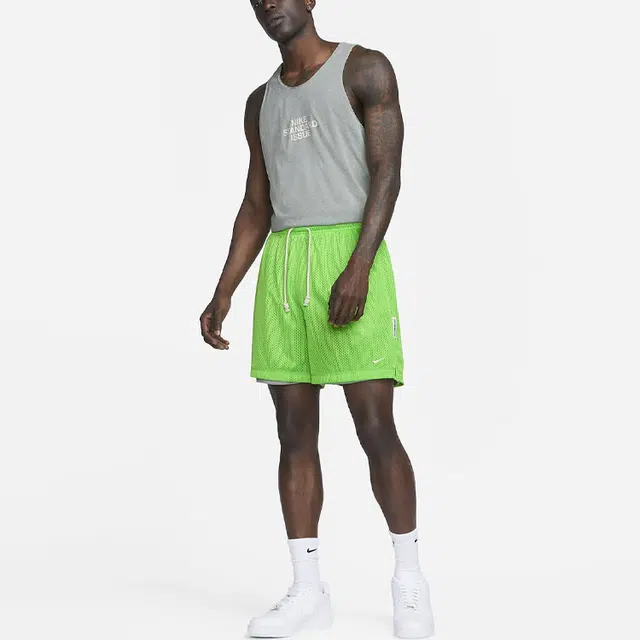 Nike Dri-FIT Standard Issue