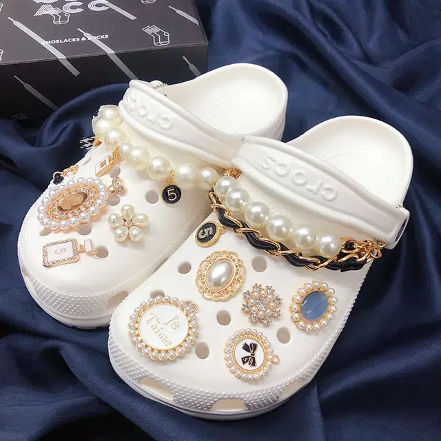 US8ACC DIYcrocs