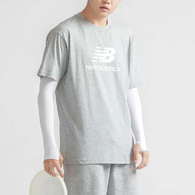 New Balance Logo T