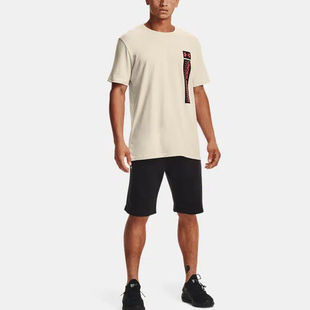 Under Armour T