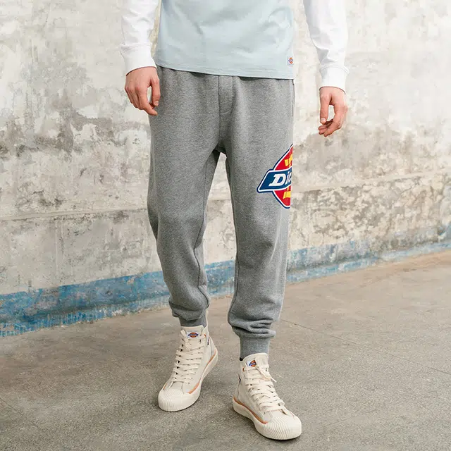 Dickies SS21 Logo