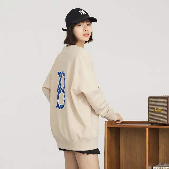 MLB