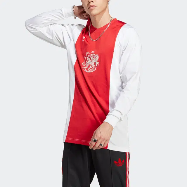 adidas T
