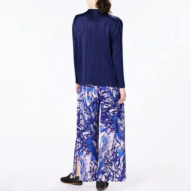 PLEATS PLEASE ISSEY MIYAKE SS23