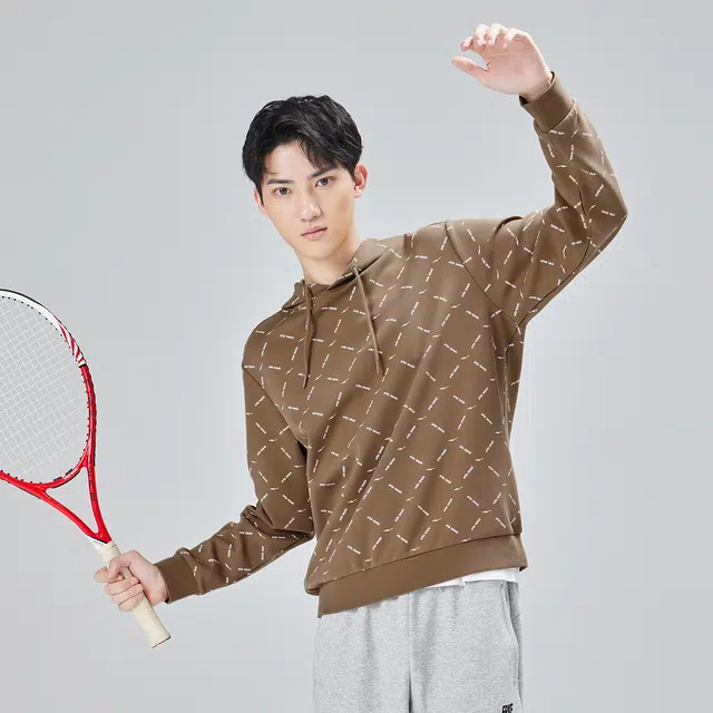 鸿星尔克 几何图案满印套头带帽长袖连帽宽松常规卫衣 春秋冬 男款 奶咖棕