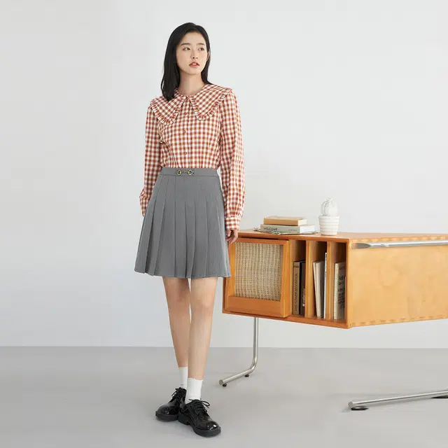 茵曼 娃娃木耳边翻领条纹格子长袖衬衫 女款