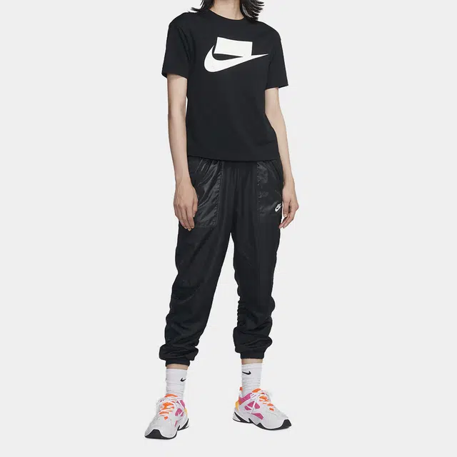 Nike T