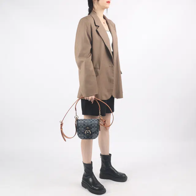 COACH Kleo 17 Chambray