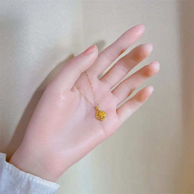 庆怡珠宝 四叶草玫瑰花项链 女款 温婉气质简约时尚小众设计感玫瑰花锁骨项链