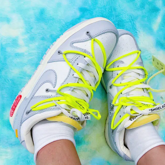 CMFY 5 THE 50 SHOELACES